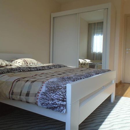 פודגוריצה Fantastic Brand New Apartment מראה חיצוני תמונה