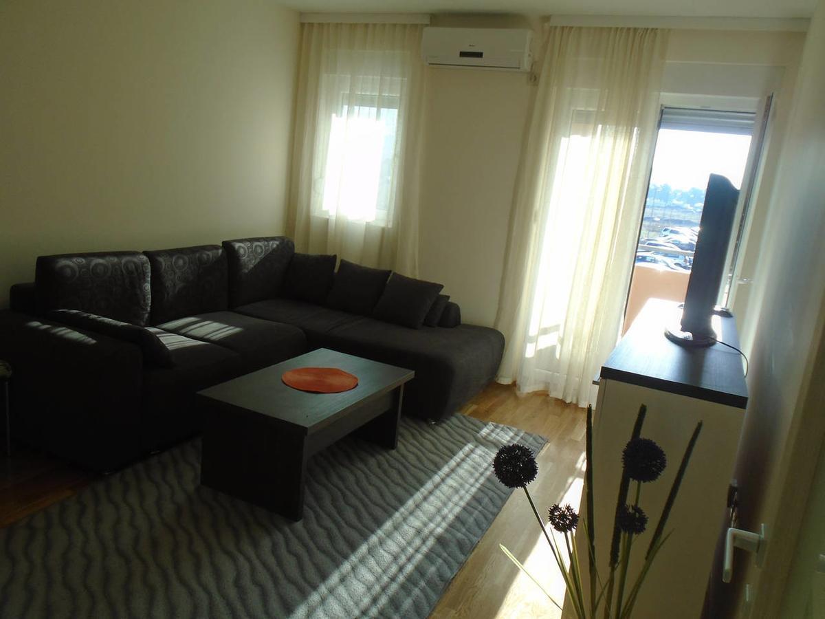 פודגוריצה Fantastic Brand New Apartment מראה חיצוני תמונה