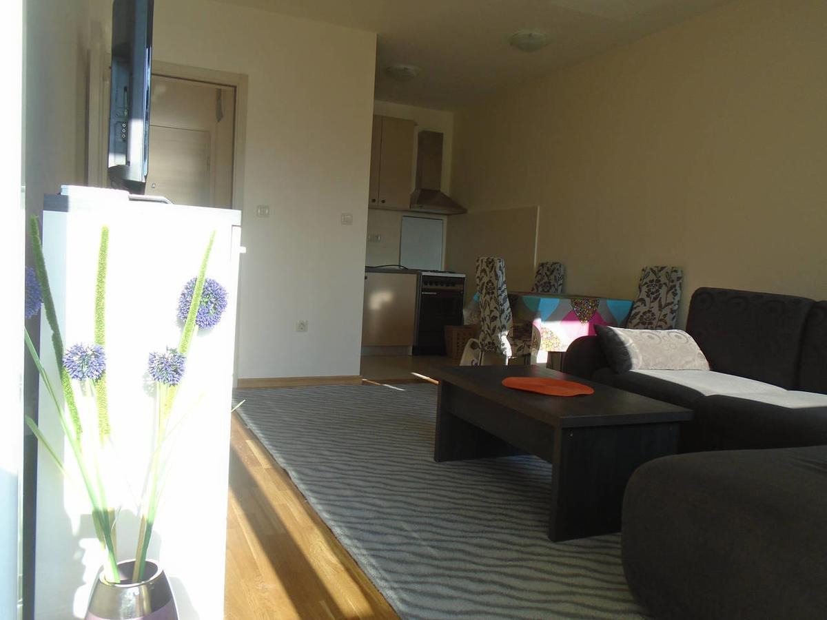פודגוריצה Fantastic Brand New Apartment מראה חיצוני תמונה